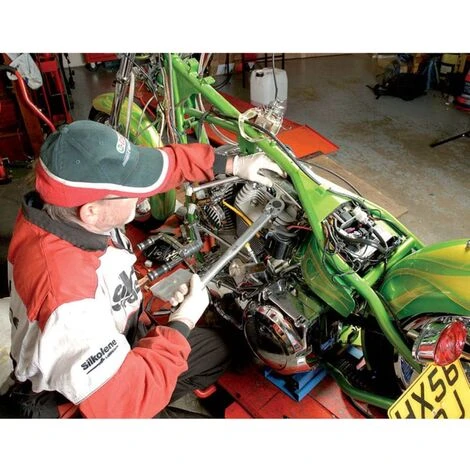 Square Drive Ratchet Torque Spanner 1/2 Silver 30357 Draper Tools - Image 4