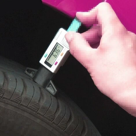READCLY Digital LCD Tire Gauge Wire Tire Depth Gauge For Car Truck, Measuring Range 0-25.4mm (Silver) 4 READCLY Digital LCD Tire Gauge Wire Tire Depth Gauge For Car Truck, Measuring Range 0-25.4mm (Silver) - Image 2